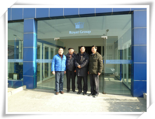 中國塑料加工工業(yè)協(xié)會(huì)常務(wù)副會(huì)長(zhǎng)曹儉參觀考察南京聚隆科技股份有限公司-2